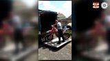 Zákaz řízení a ukradená motorka: Zdrogovaný šofér putoval do cely, stroj do skladu