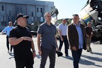 ONLINE: Náčelník generálního štábu ČR navštívil Ukrajinu. A Zelenskyj varuje ruské vojáky