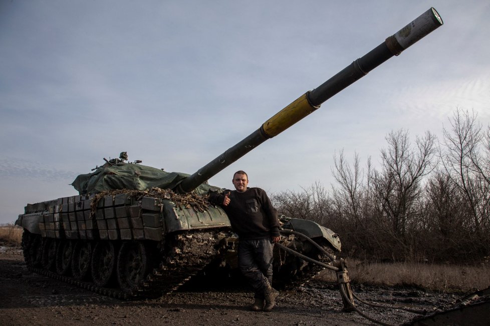 Rozbitý tank ukrajinské armády u Bachmutu