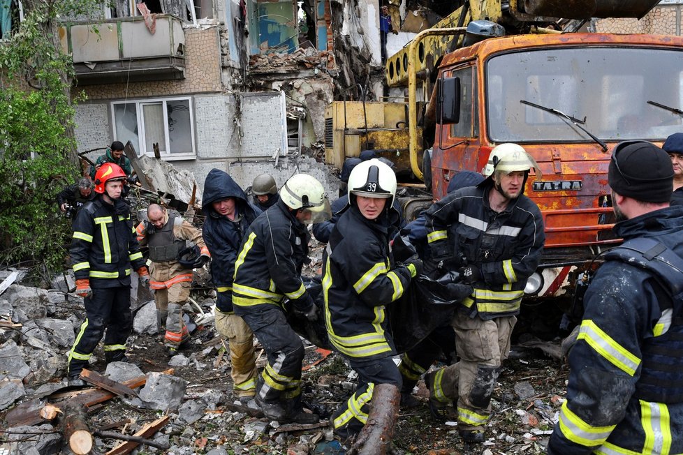 Zdevastované město Bachmut v Doněcké oblasti (18. 5. 2022)