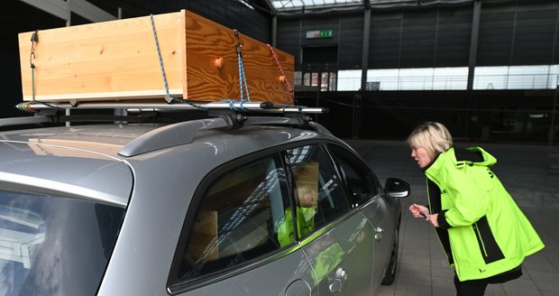 Brno zřídilo na výstaviši tzv. Nábytkovou banku pro pomoc uprchlíkům z Ukrajiny.