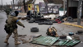 Rus bojující za Ukrajinu popsal masakr v Buči: „Střílejí pro zábavu, silnice byla posetá těly“