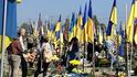 I přes téměř každodenní raketové útoky na Ukrajině platí i životní rozhodnutí místních: Nezlomit se a nevzdat se každodenních činností a radostí