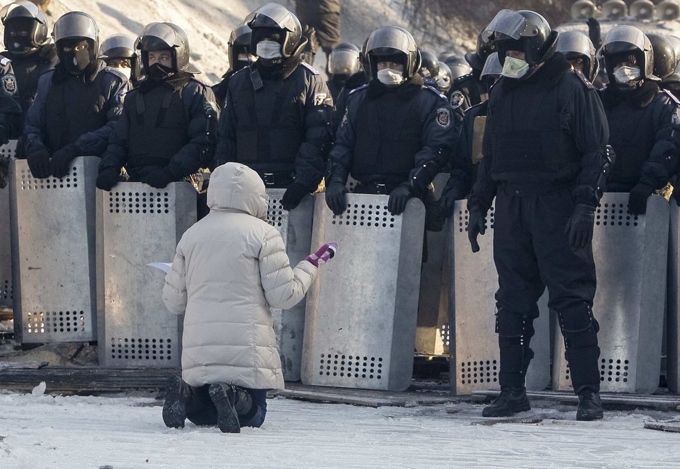 Protesty na Ukrajině den ode dne zesilují.