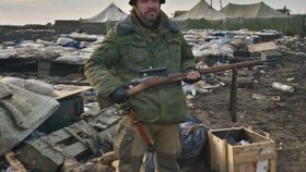 Několik rekrutů obdrželo pušku Mosin, jejíž prototyp pochází z 19. století.