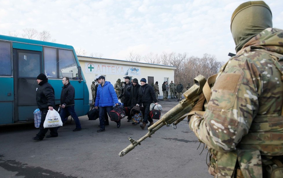 Výměna zajatců mezi Ukrajinou a proruskými separatisty