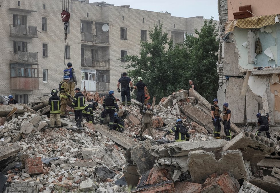 V Doněcké oblasti zasáhla střela obytný dům (10. 7. 2022).
