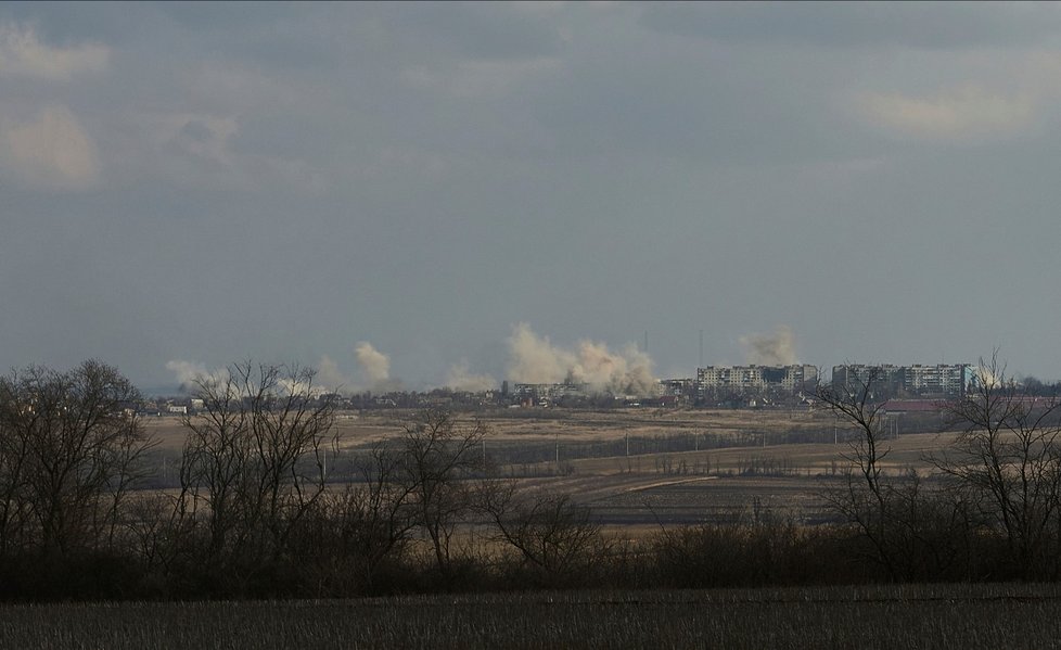 Bachmut je stále bombardován Rusy.