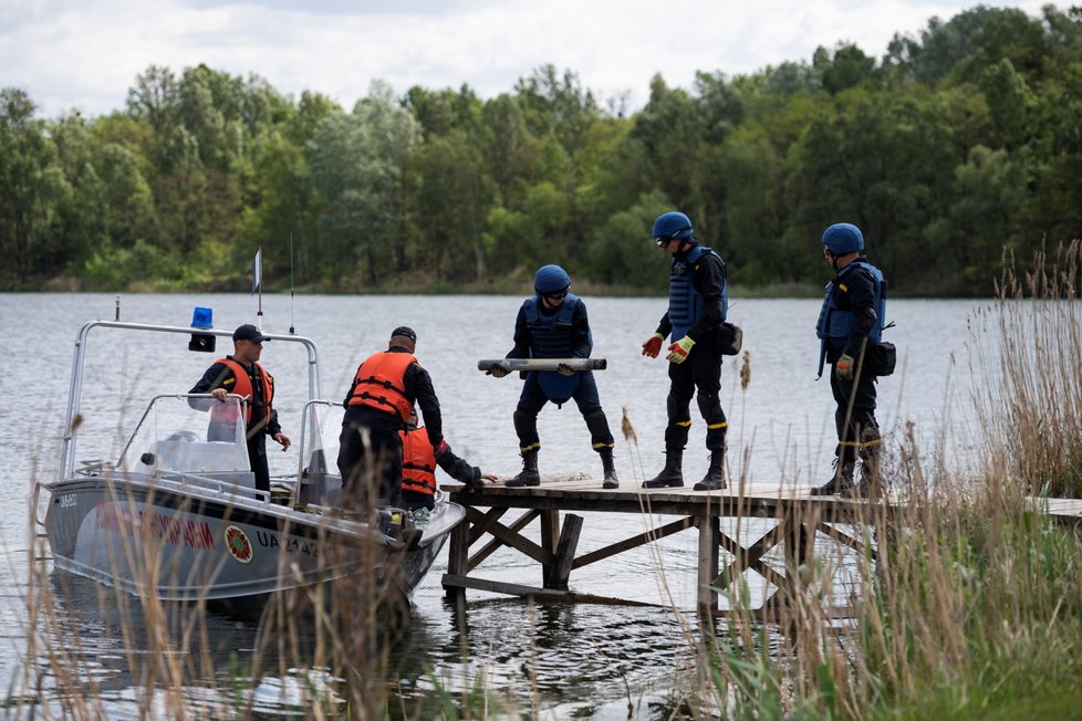 Výlov munice z jezera Blakytne, Horenka (27. 5. 2022)