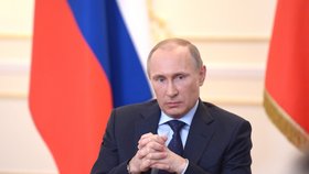 Prezident Putin během tiskové konference, při které obhajoval invazi na Krym