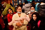 Uprchlická krize po útoku Ruska: Ukrajinské ženy a děti v Maďarsku (28.2.2022)