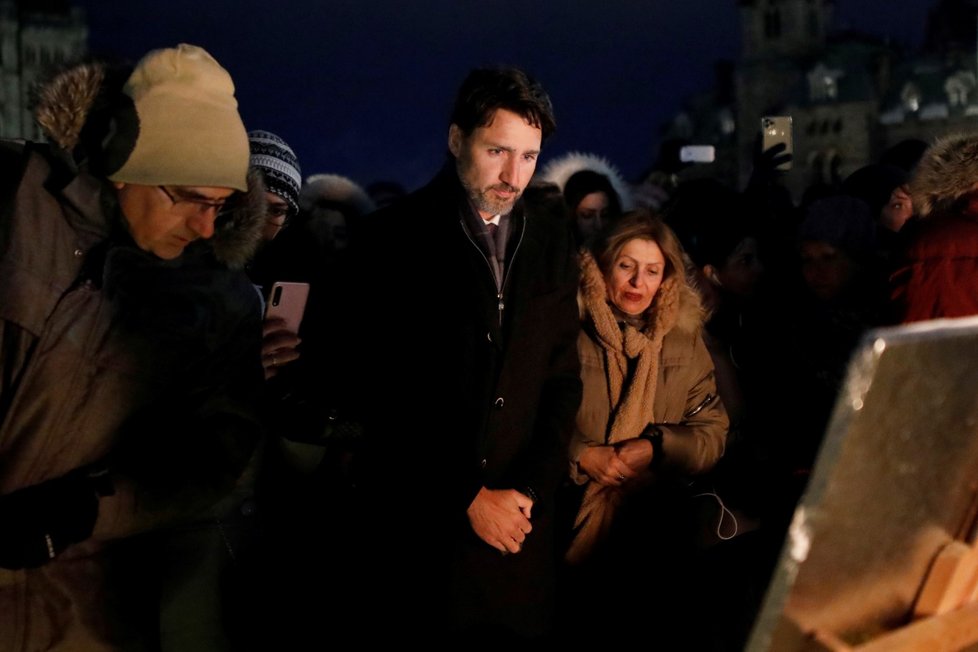 Zapálit svíčku přišel i kanadský premiér Justin Trudeau