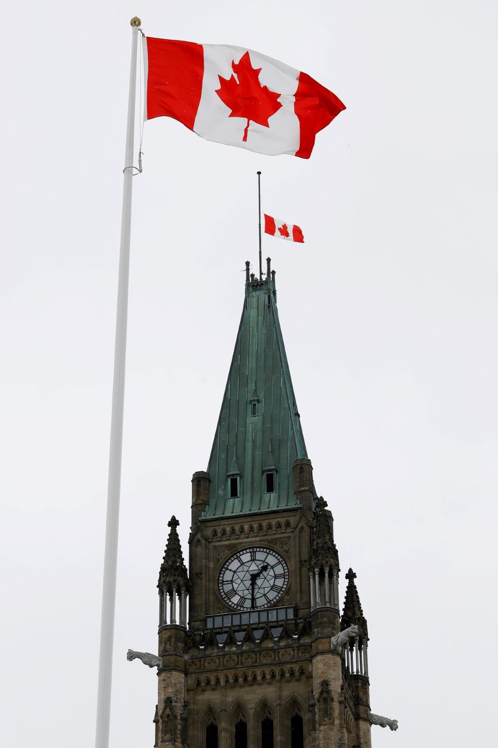 V Kanadě vlají po leteckém neštěstí vlajky na půl žerdi.