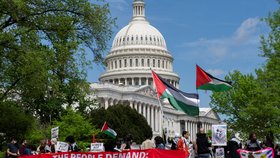 Setkání Kongresu v USA při schvalování pomoci Ukrajině a Izraeli (20.4.2024)