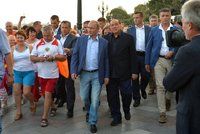 Ukrajinci jdou po Berlusconim: Naštval je cestou na Krym