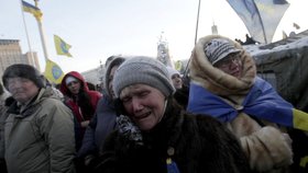 Smutek v tvářích Ukrajinek: Smrt mladého Bělorusa během střetů s pořádkovými jednotkami dojala řadu lidí