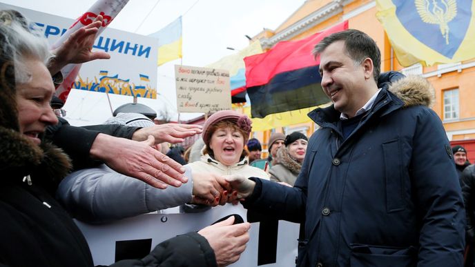 Na Ukrajině byl Saakašvili nejprve  spojencem Porošenka, později se účastnil protestů žádajících jeho rezignaci.