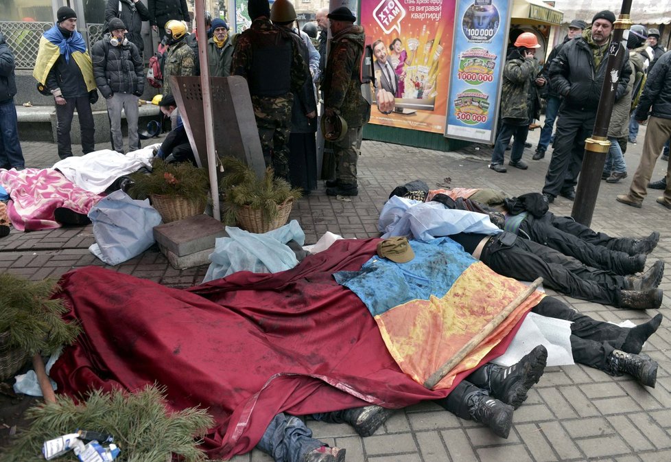Tísnivé a drastické foto: V kyjevských ulicích leží mrtvoly