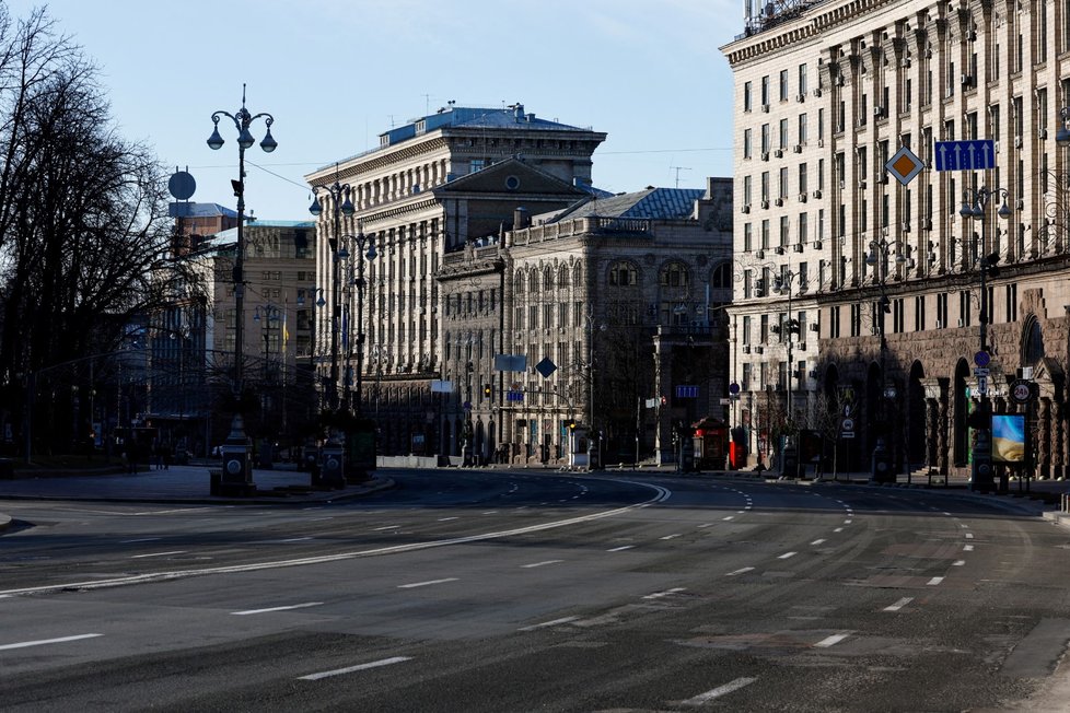 Ulice Kyjeva, pondělí 28. února ráno.