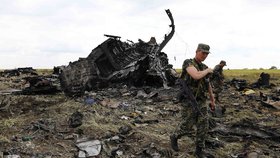 Proruští vzbouřenci u východoukrajinského města Luhansk sestřelili armádní letoun