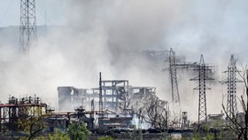 Útoky na továrnu Azovstal v Mariupolu (12. 5. 2022)