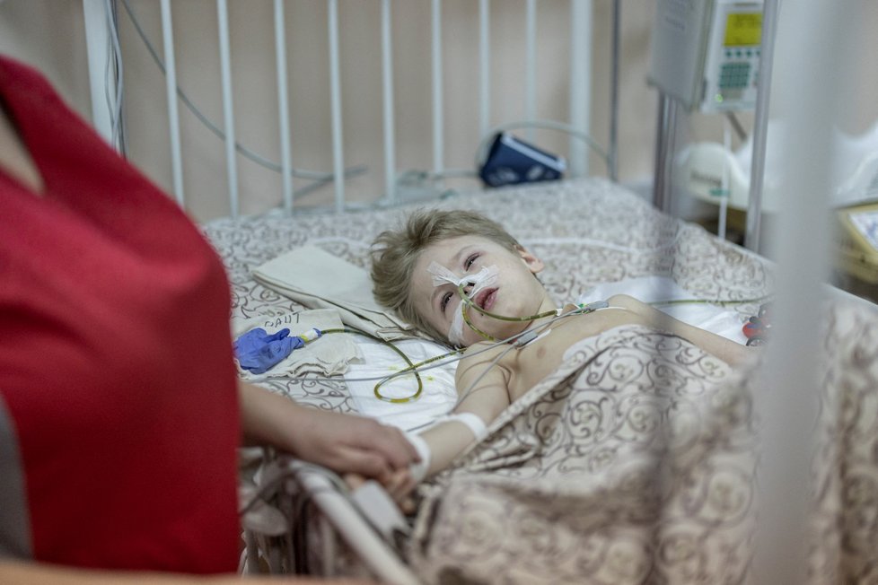 3years old boy injured during shelling of Mariupol / Tříletý chlapec zraněný při útoku na Mariupol (29.3.2022)