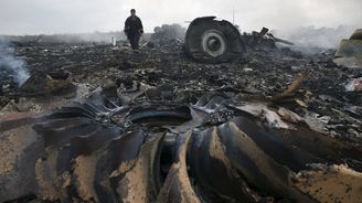 Let MH17 byl nad Ukrajinou sestřelen raketou ruské armády, tvrdí vyšetřovatelé 