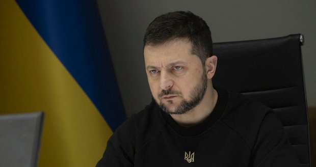 Čistky kvůli korupci na Ukrajině: Zelenskyj vyhodil pět místních šéfů, rezignoval i jeho blízký člověk