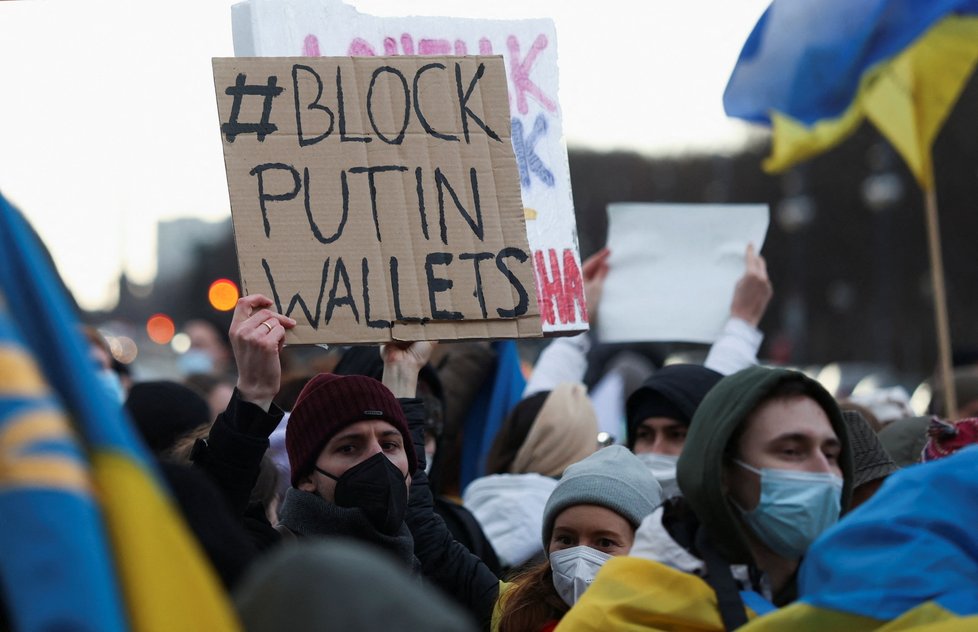 Protest proti ruské agresi a na podporu Ukrajiny v Berlíně (19.2.2022)