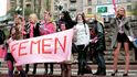 Hnutí Femen demonstruje za práva žen a proti sexuálnímu turismu