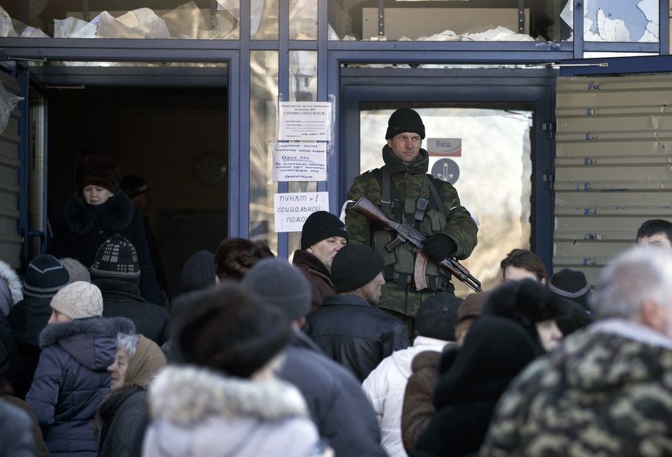 Klid na Ukrajině se nekoná: Policie v ukrajinském Mariupolu prý zmařila pokus o atentát!