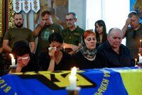 Ztráty na Ukrajině rostou. Vojáci umírali po desítkách, líčí seržant z jižní fronty