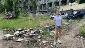 Ukrajinská blogerka Marianna se vrátila do rozbombardované porodnice.