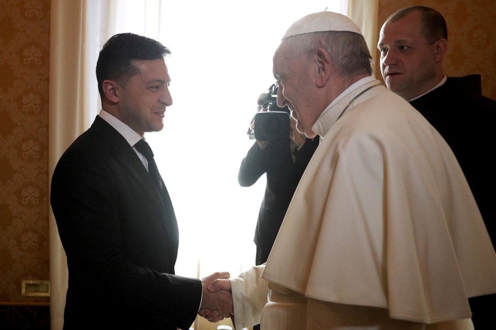 Ukrajinský prezident Volodymyr Zelenskyj s papežem Františkem.