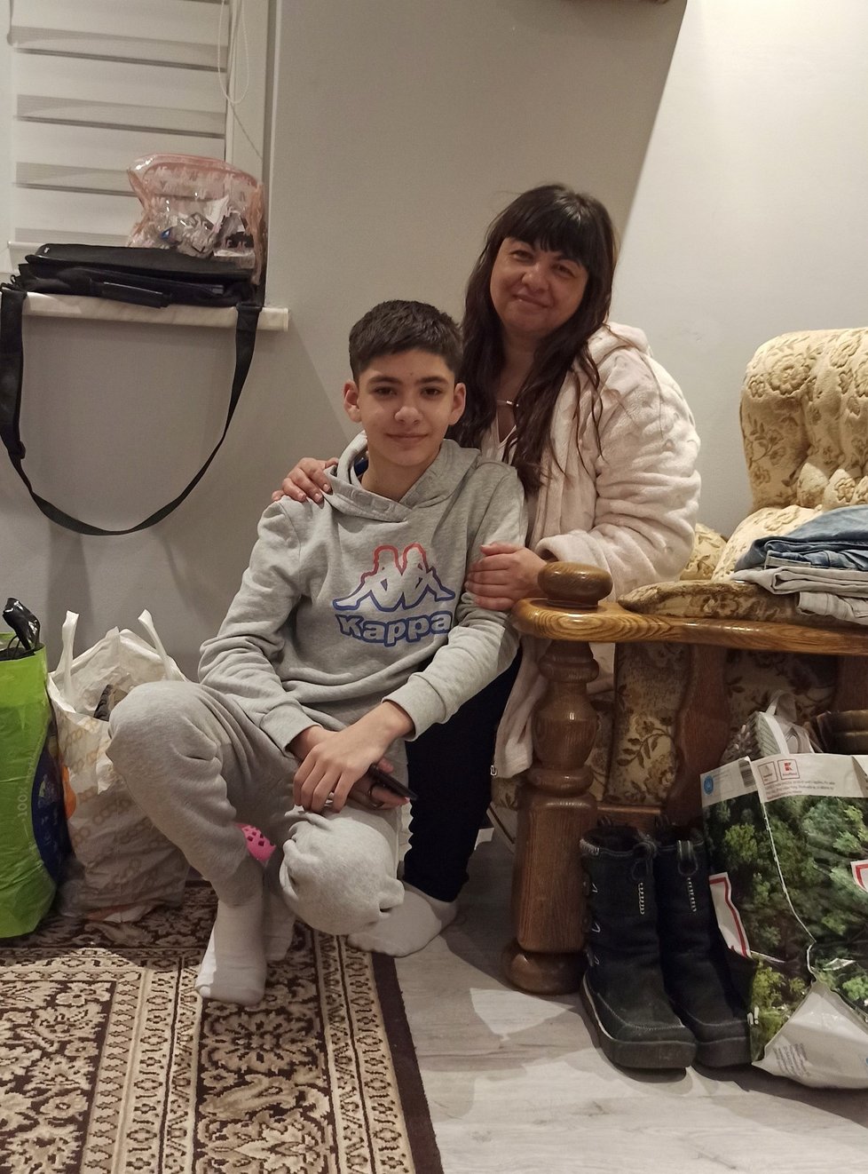 Ukrajinka Lydia Zacharová (44) se synem Jurijem (13) našli azyl u rodiny Milanové v Písku na Frýdecko-Místecku.