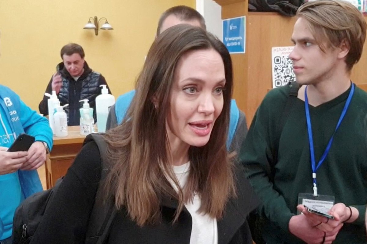 Herečka Angelina Jolie navštívila Ukrajinu