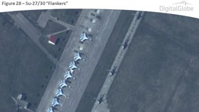 Satelitní snímky ruských vojsk na hranicích s Ukrajinou