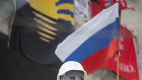 Proruský aktivista na barikádě v Doněcku: Demonstranti zde vyhlásili Doněckou lidovou republiku
