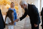 Prezident Petr Pavel přijal na Pražském hradě ukrajinskou holčičku, kterou napadli a poplivali spolužáci.