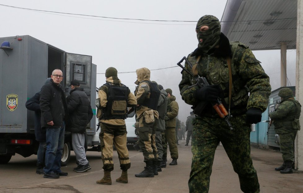 Výměna zajatců mezi Ukrajinou a proruskými separatisty (29. 12. 2019)