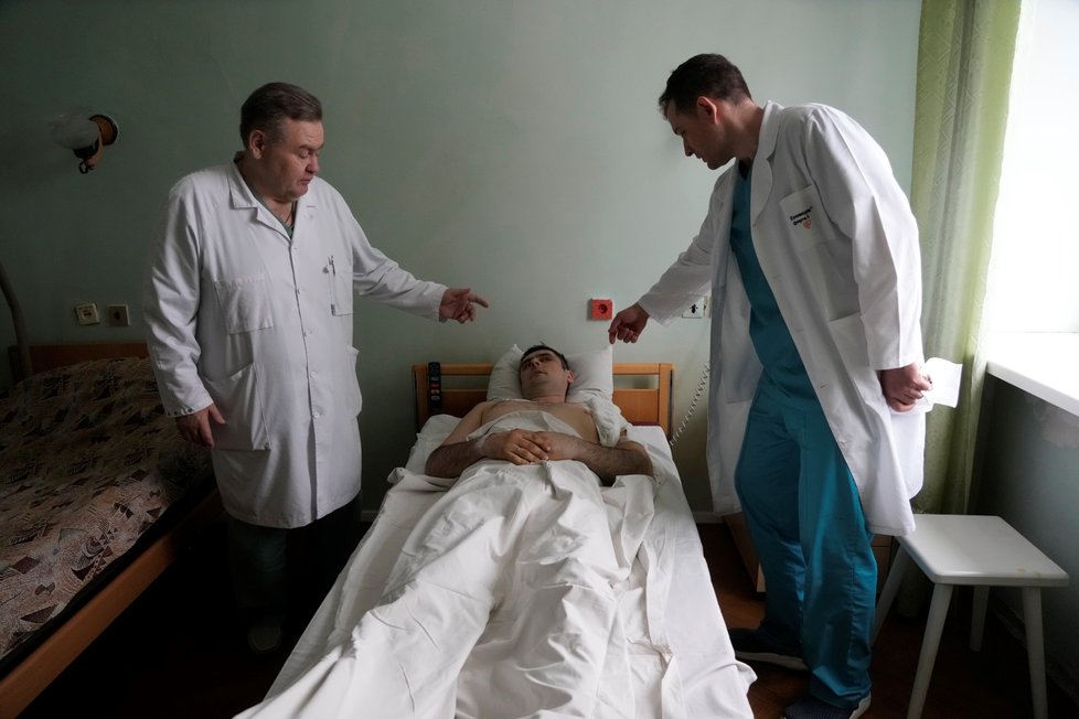 Zranění v nemocnici ve městě Brovary nedaleko Kyjeva. (1.3.2022)