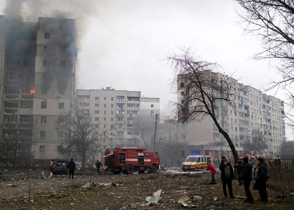 Zdevastované bytové domy ve městě Černihiv. (3.3.2022)