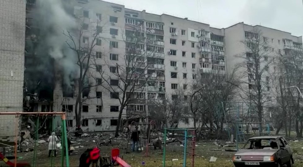 Zkáza ve městě Černihiv po ruském ostřelování
