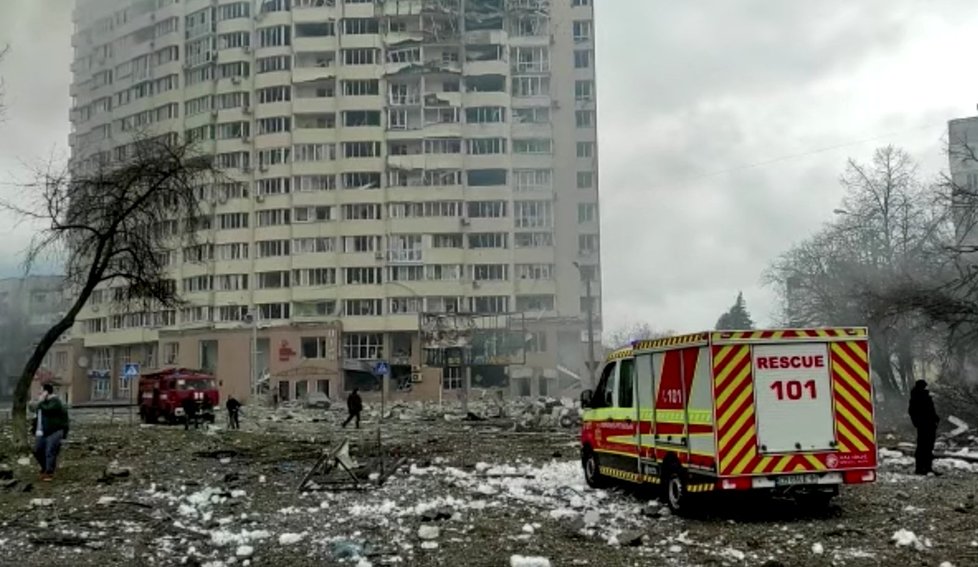 Zkáza ve městě Černihiv po ruském ostřelování