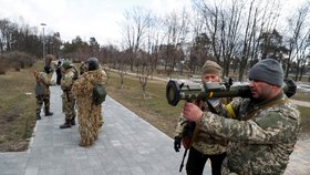Nové obranné jednotky v Kyjevě. (9.3.2022)