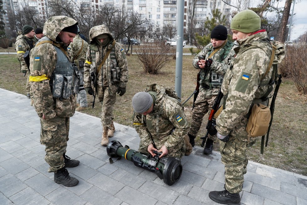 Nové obranné jednotky v Kyjevě (9.3.2022)