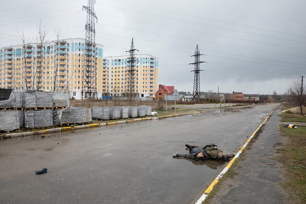 Hrůzné záběry z města Buča. (3.4.2022)