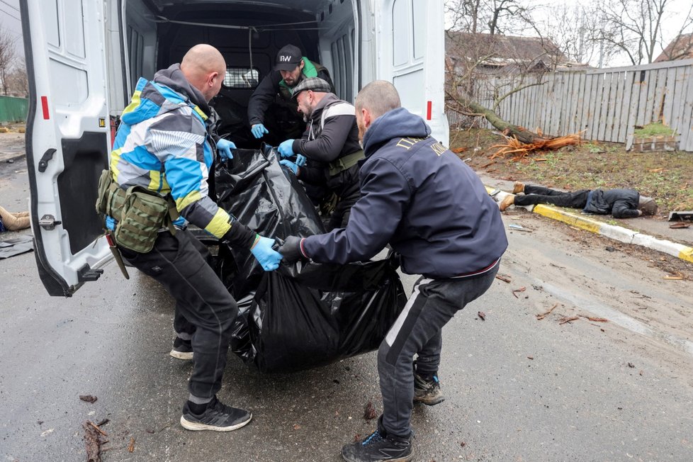 Hrůzné záběry z města Buča (3. 4. 2022)