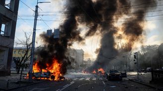 Rusko masivně zaútočilo na Kyjev, Lvov a další ukrajinská města. V ulicích jsou mrtví a ranění