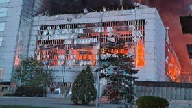 Tvrdý úder na energetiku: Rusové zničili elektrárnu u Kyjeva, Zelenskyj žádá pomoc